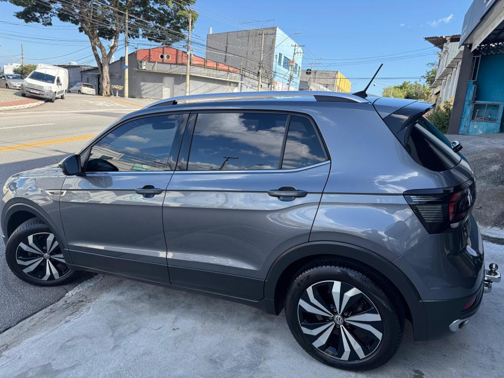 VOLKSWAGEN T-Cross - Foto