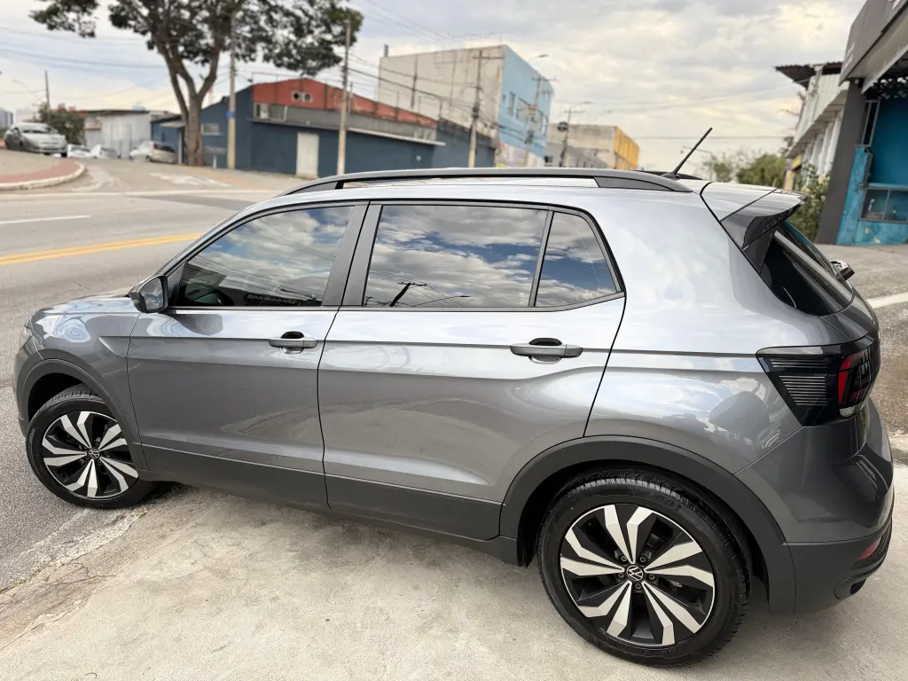 VOLKSWAGEN T-Cross - Foto