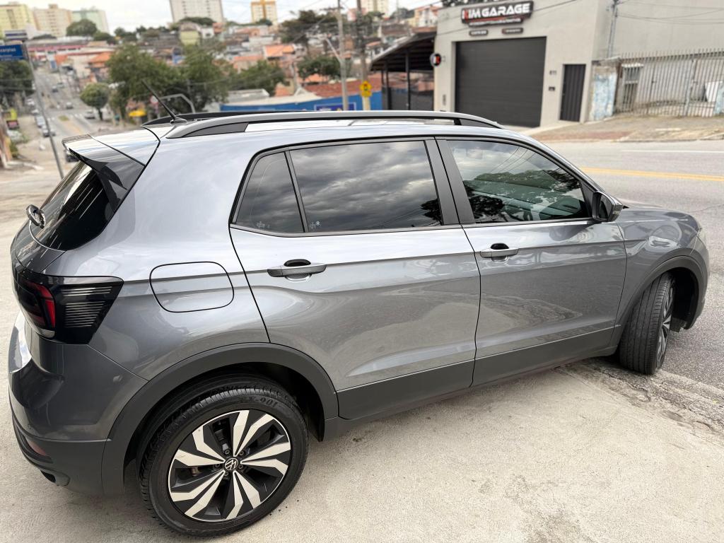 VOLKSWAGEN T-Cross - Foto
