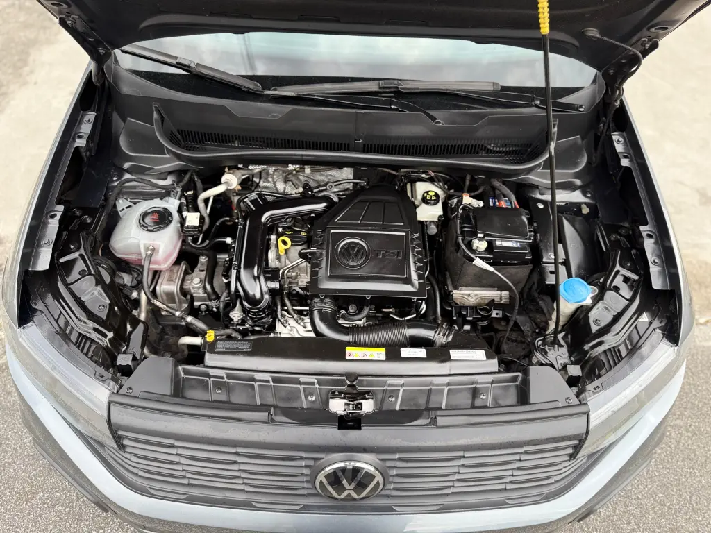 VOLKSWAGEN T-Cross - Foto
