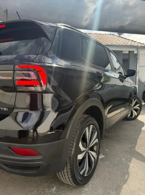 VOLKSWAGEN T-Cross - Foto