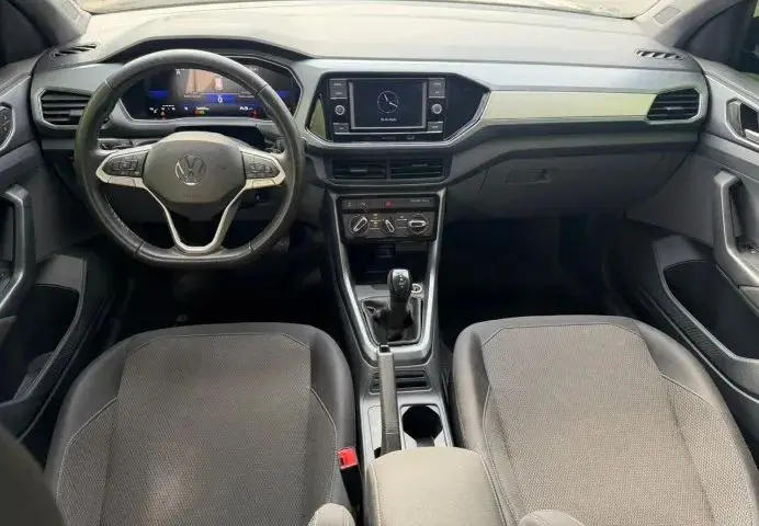 VOLKSWAGEN T-Cross - Foto