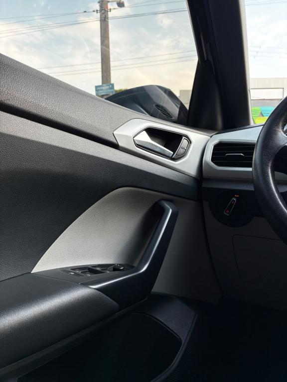 VOLKSWAGEN T-Cross - Foto