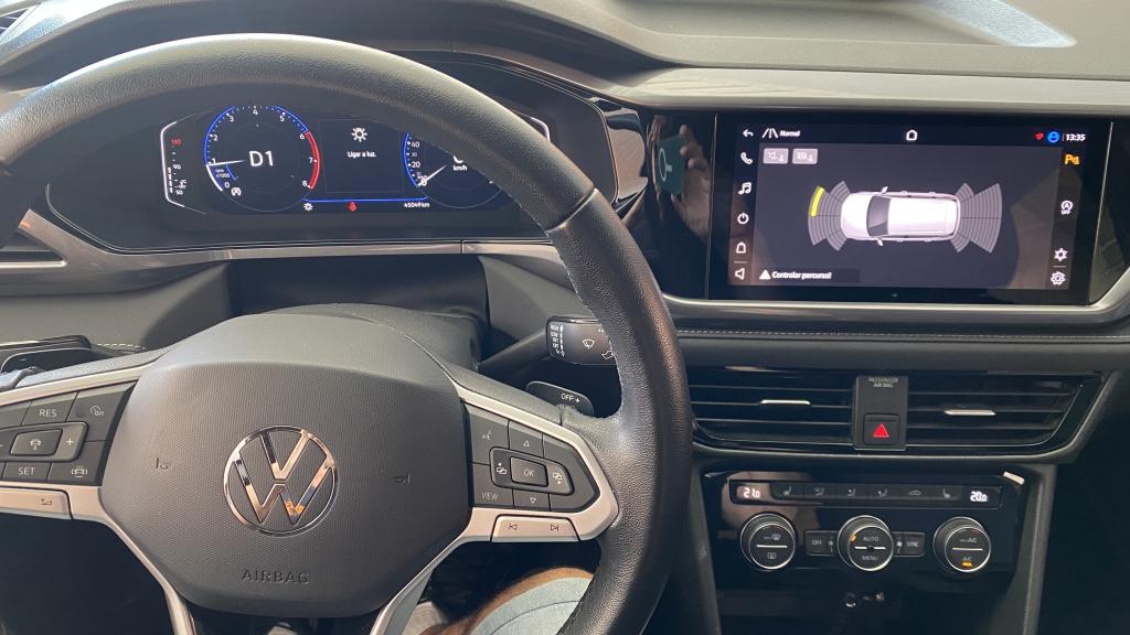 VOLKSWAGEN Taos - Foto