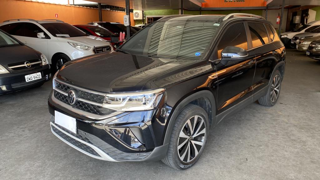 VOLKSWAGEN Taos - Foto