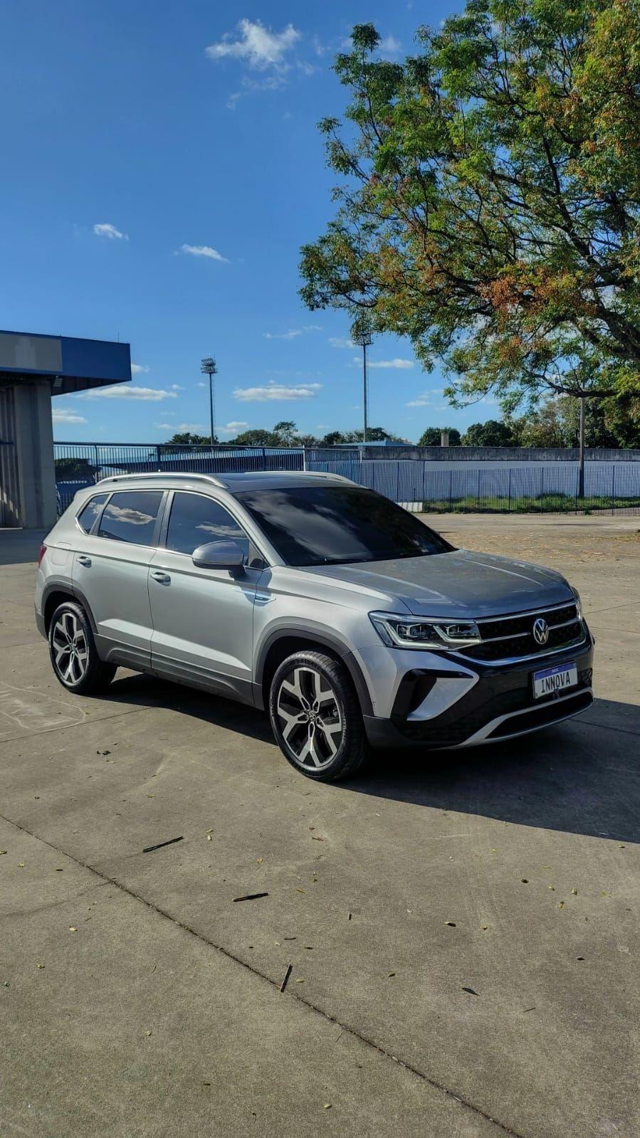 VOLKSWAGEN Taos