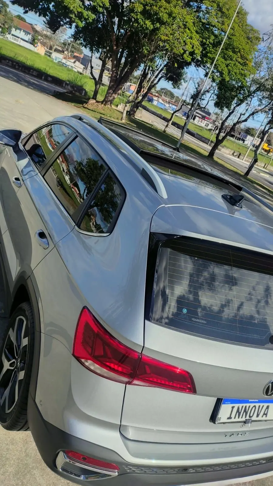 VOLKSWAGEN Taos - Foto