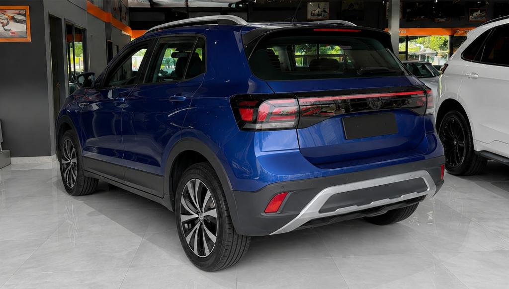 VOLKSWAGEN Taos - Foto