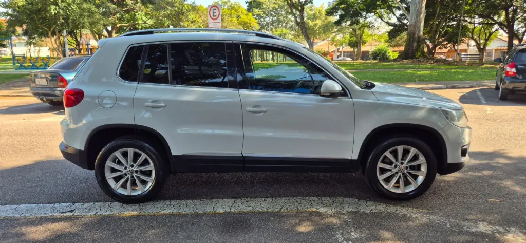 VOLKSWAGEN Tiguan - Foto