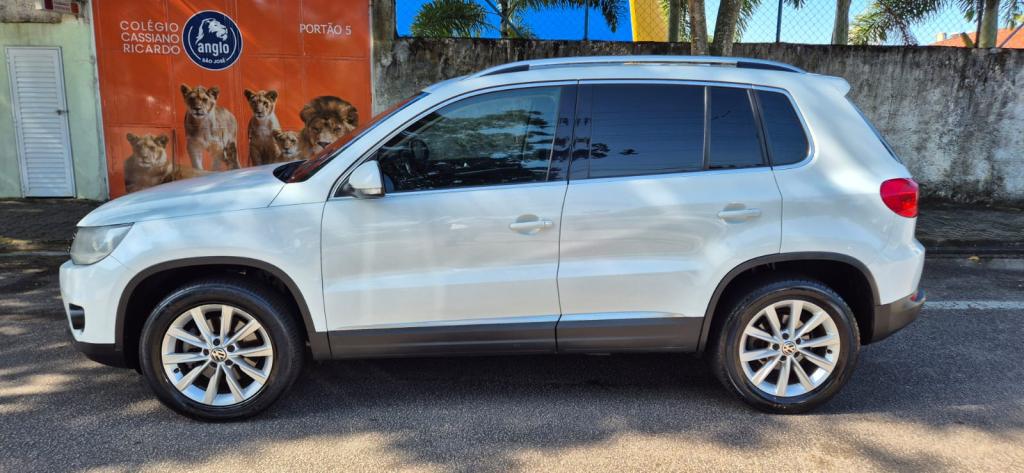 VOLKSWAGEN Tiguan - Foto