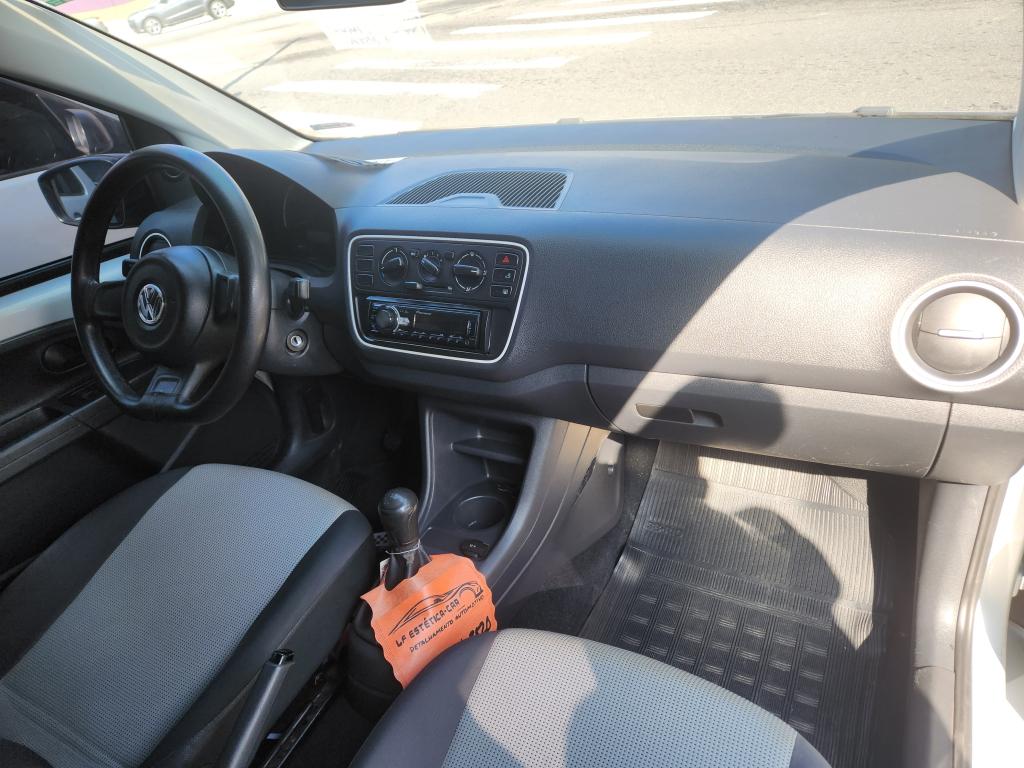VOLKSWAGEN UP - Foto