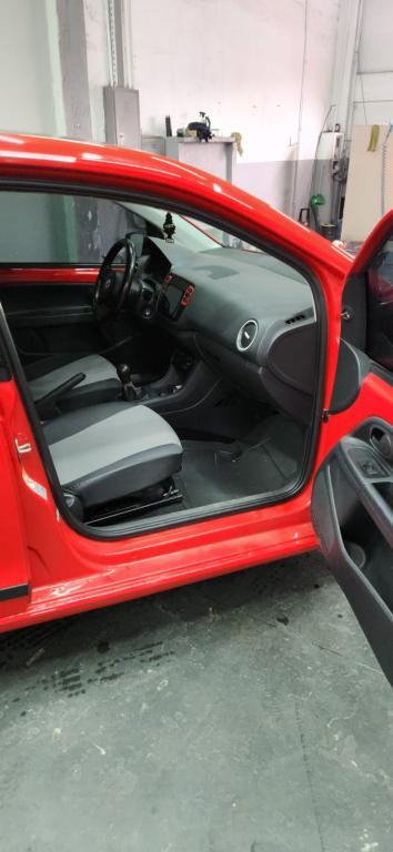 VOLKSWAGEN UP - Foto