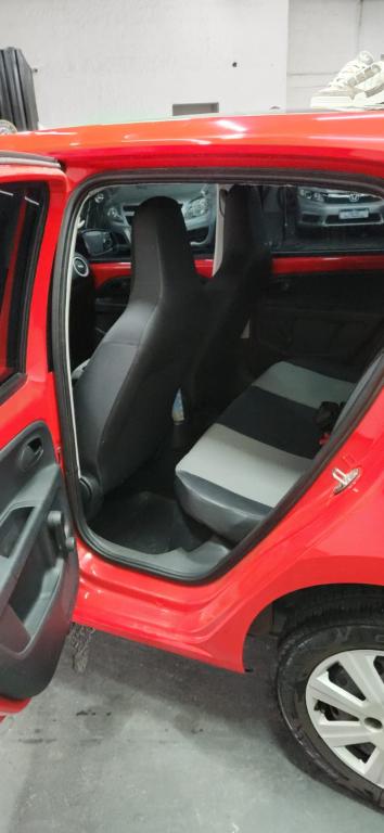 VOLKSWAGEN UP - Foto