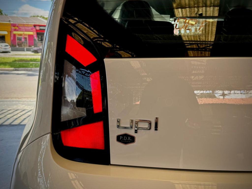 VOLKSWAGEN UP - Foto