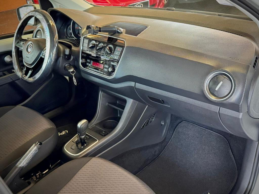 VOLKSWAGEN UP - Foto