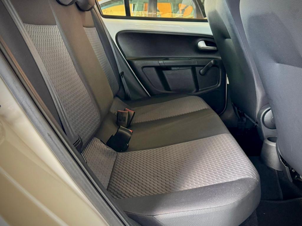 VOLKSWAGEN UP - Foto