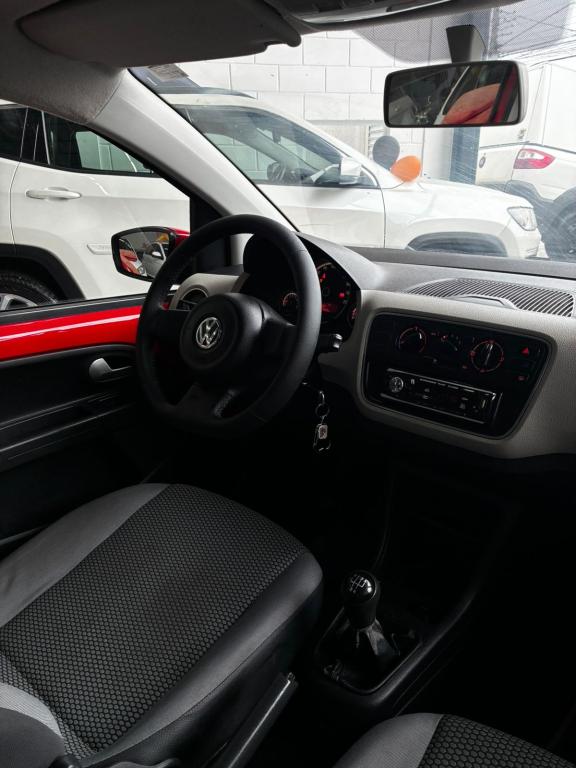 VOLKSWAGEN UP - Foto