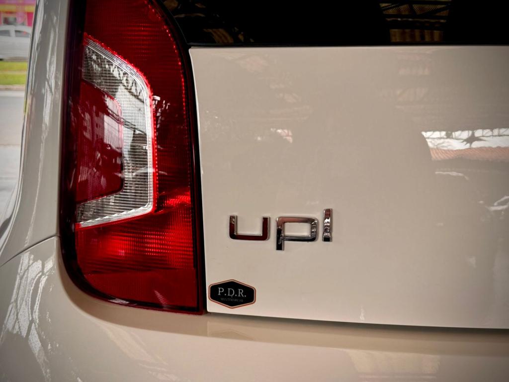 VOLKSWAGEN UP - Foto