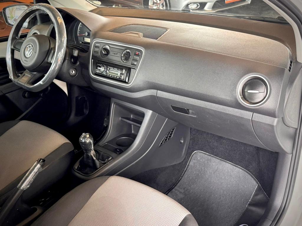 VOLKSWAGEN UP - Foto