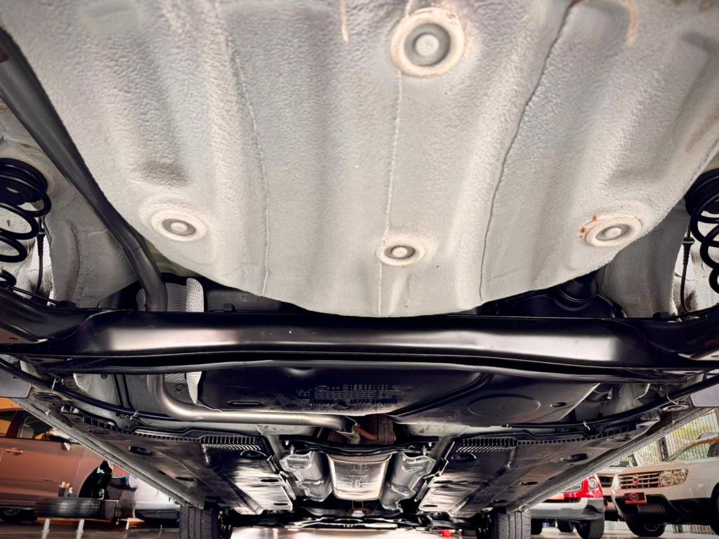 VOLKSWAGEN UP - Foto