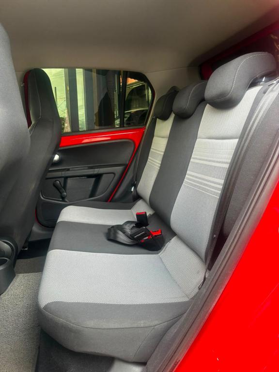 VOLKSWAGEN UP - Foto