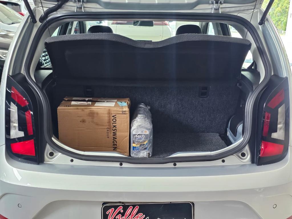 VOLKSWAGEN UP - Foto