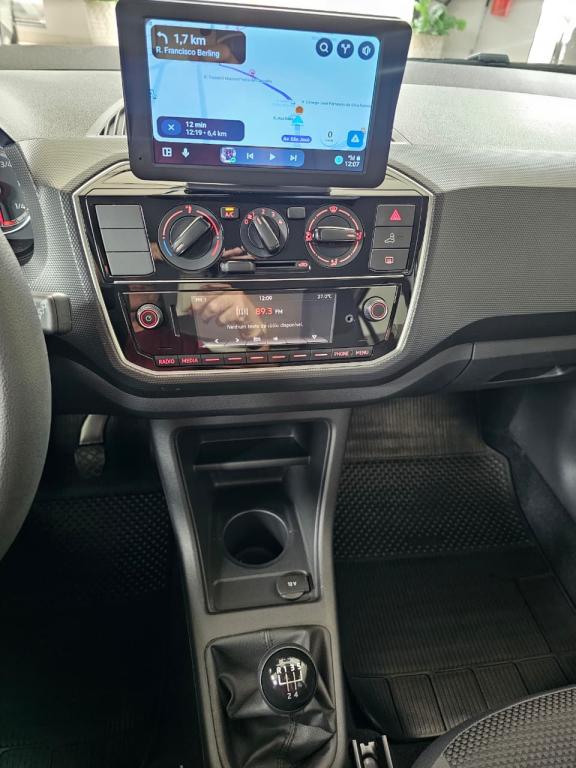 VOLKSWAGEN UP - Foto