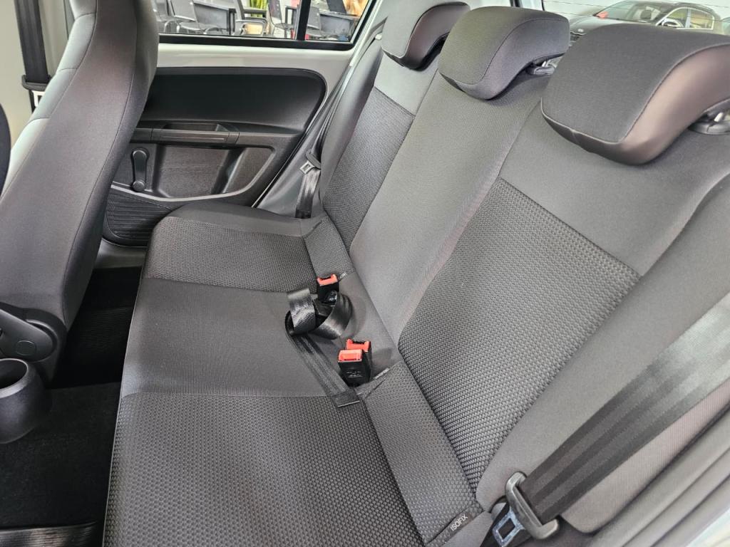 VOLKSWAGEN UP - Foto