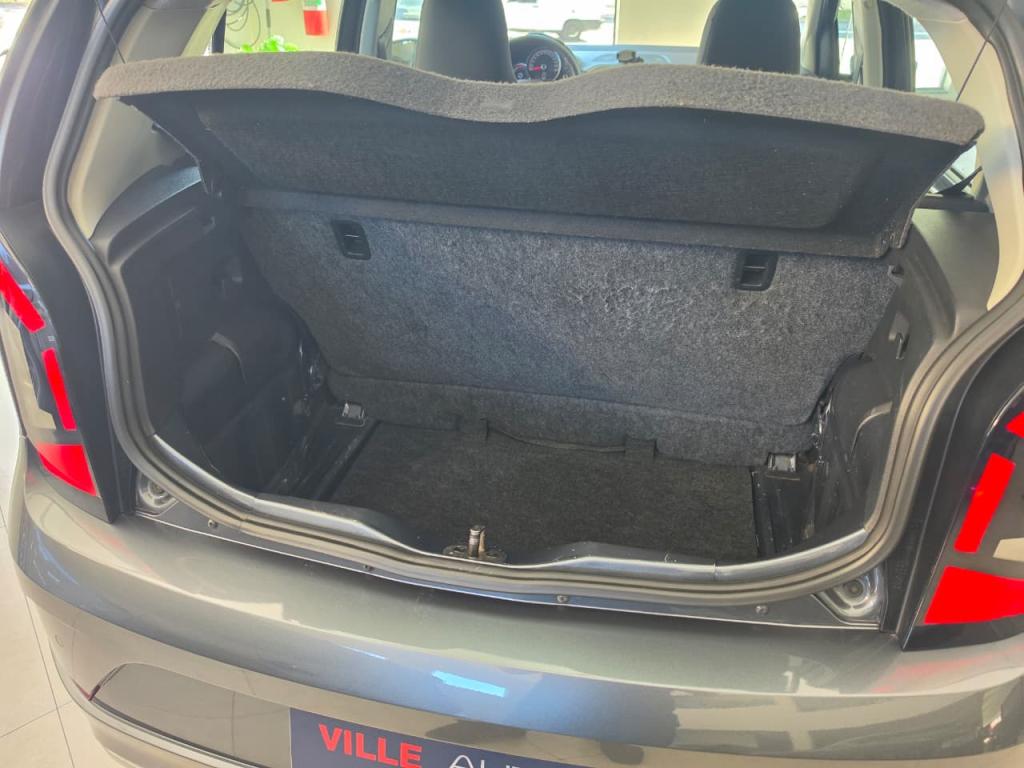 VOLKSWAGEN UP - Foto