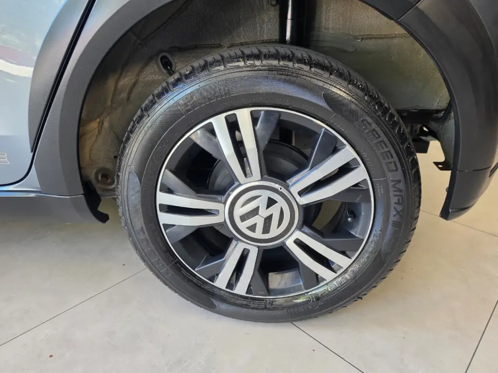 VOLKSWAGEN UP - Foto