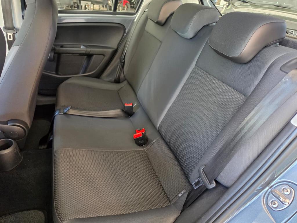 VOLKSWAGEN UP - Foto