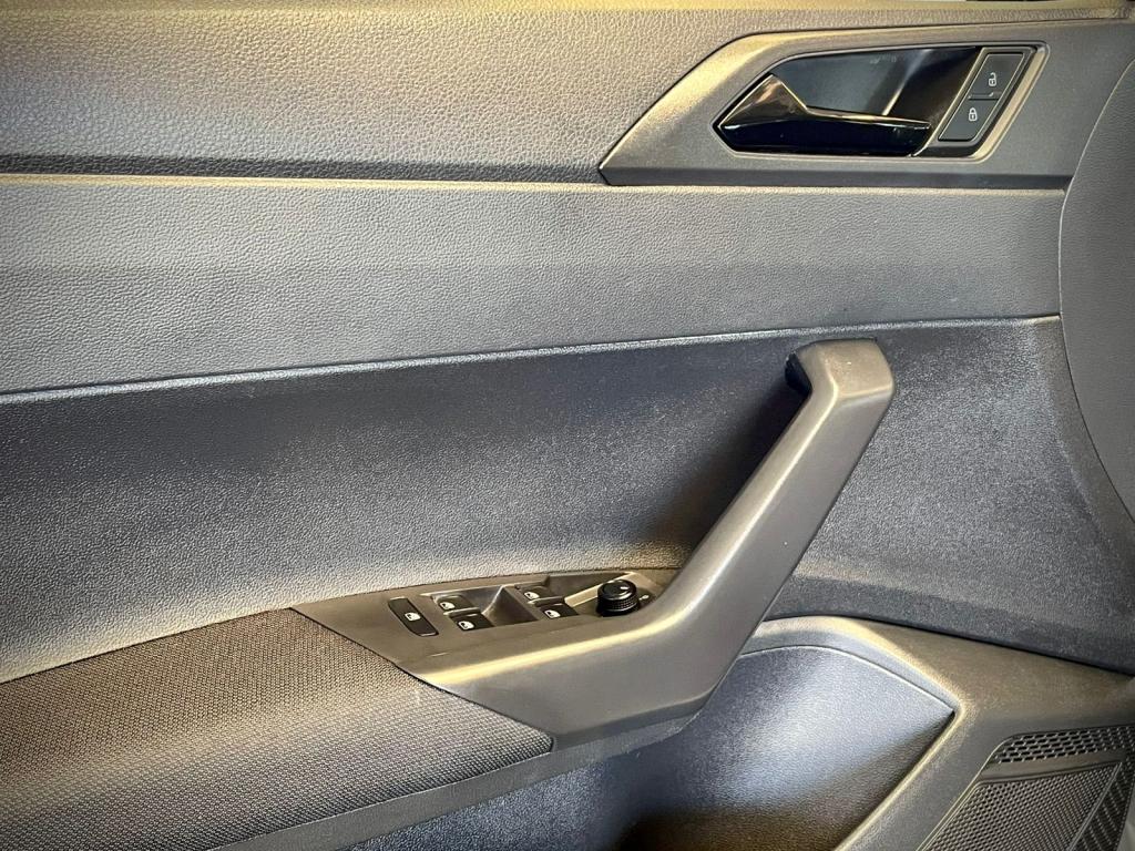 VOLKSWAGEN Virtus - Foto