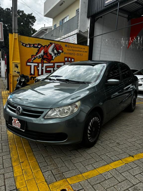 VOLKSWAGEN Voyage - Foto