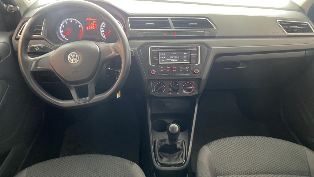 VOLKSWAGEN Voyage - Foto