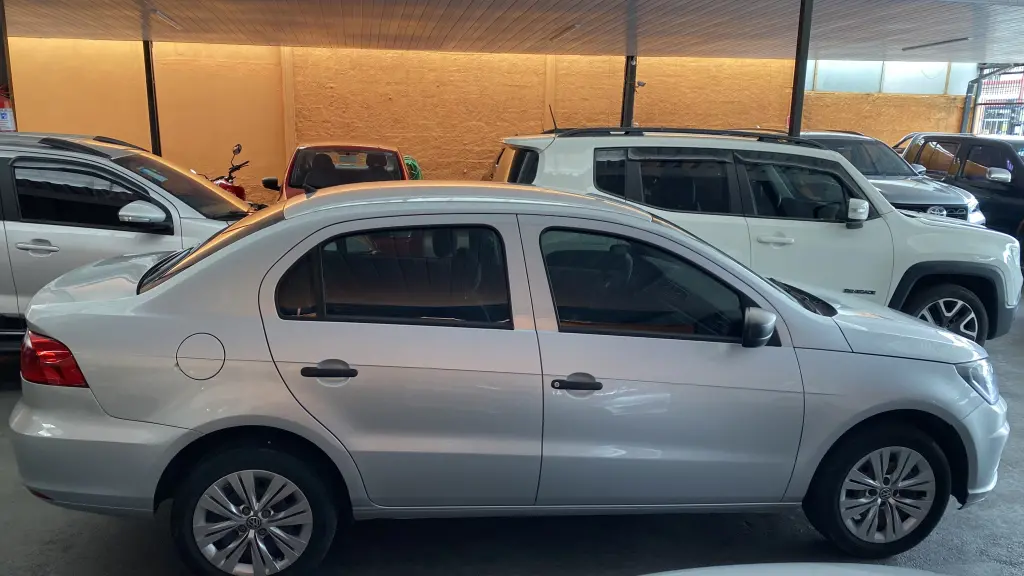 VOLKSWAGEN Voyage - Foto