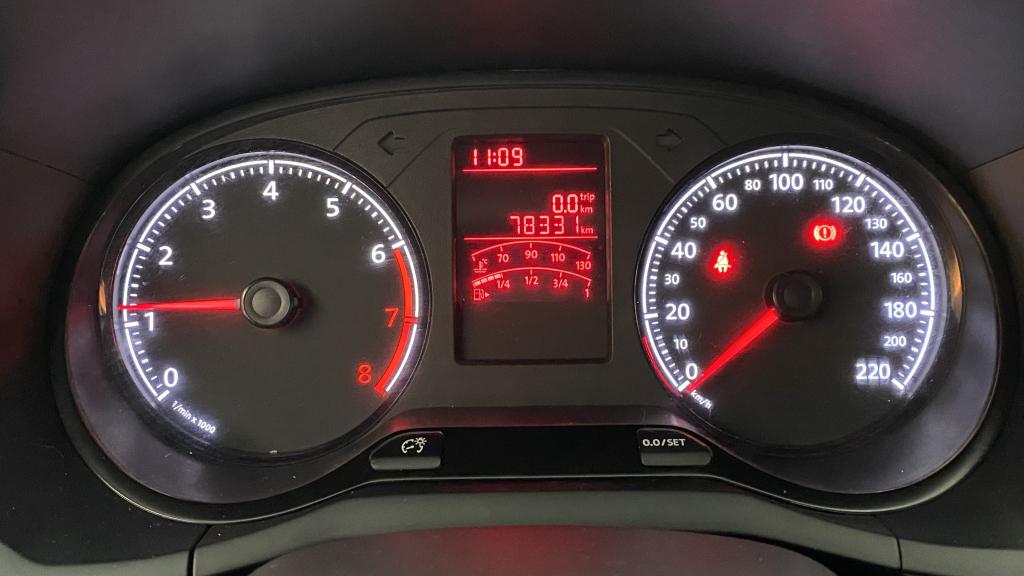 VOLKSWAGEN Voyage - Foto