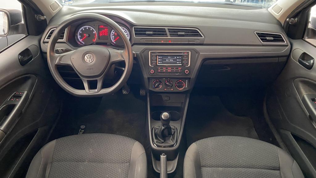 VOLKSWAGEN Voyage - Foto