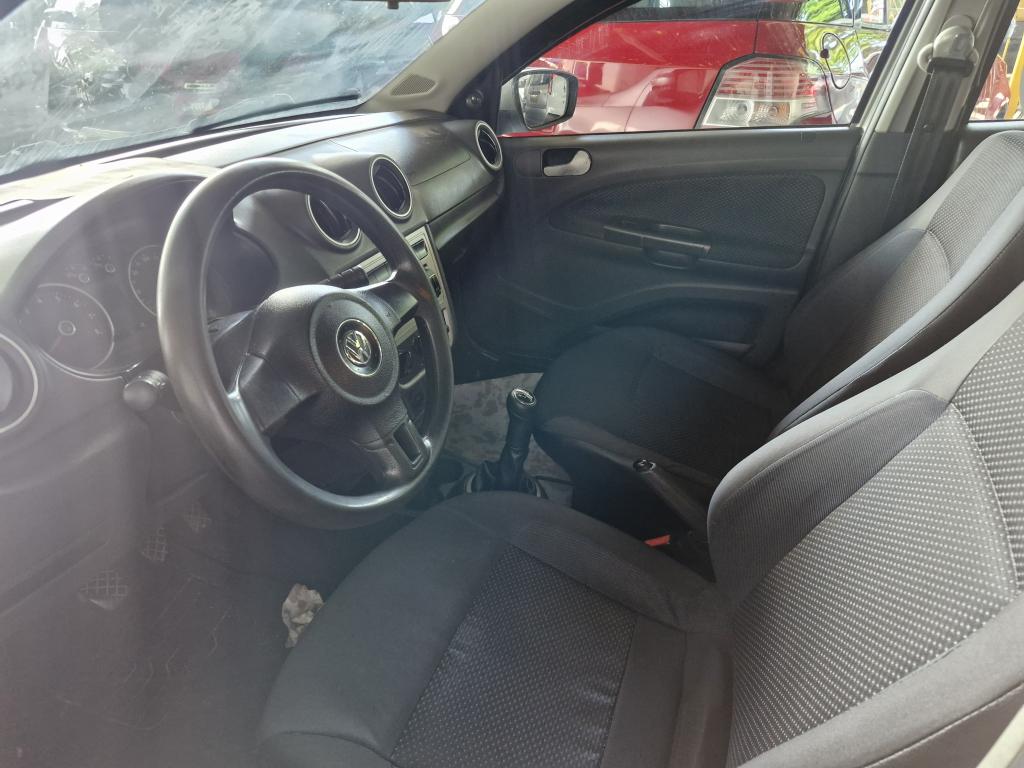 VOLKSWAGEN Voyage - Foto