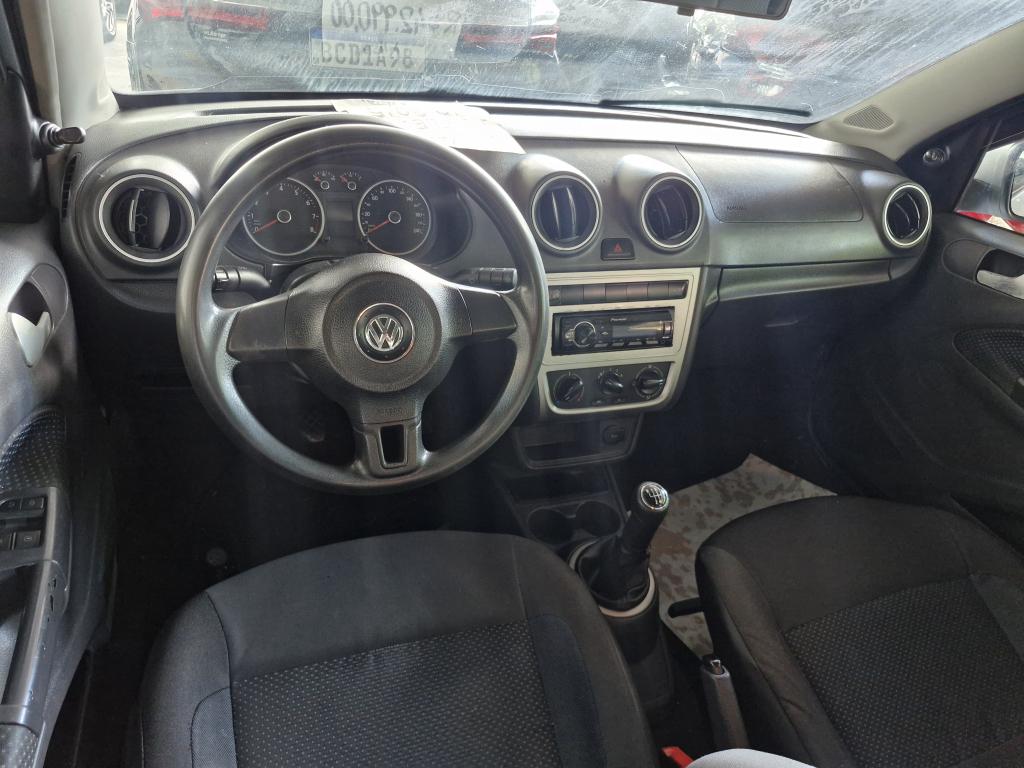 VOLKSWAGEN Voyage - Foto