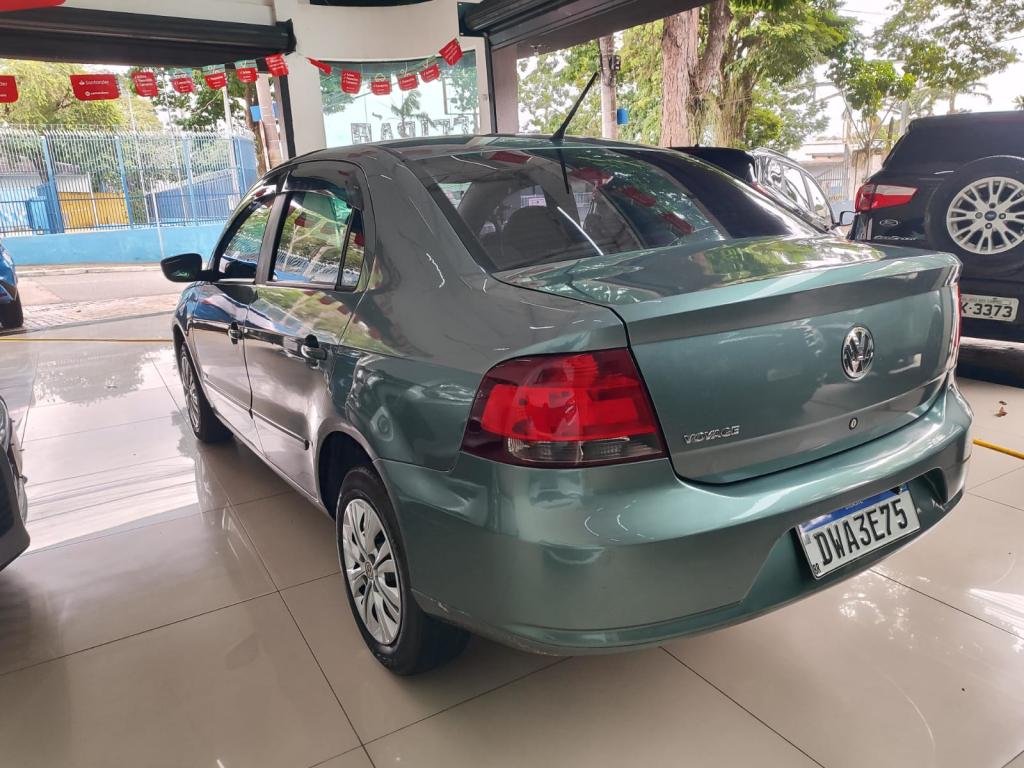 VOLKSWAGEN Voyage - Foto