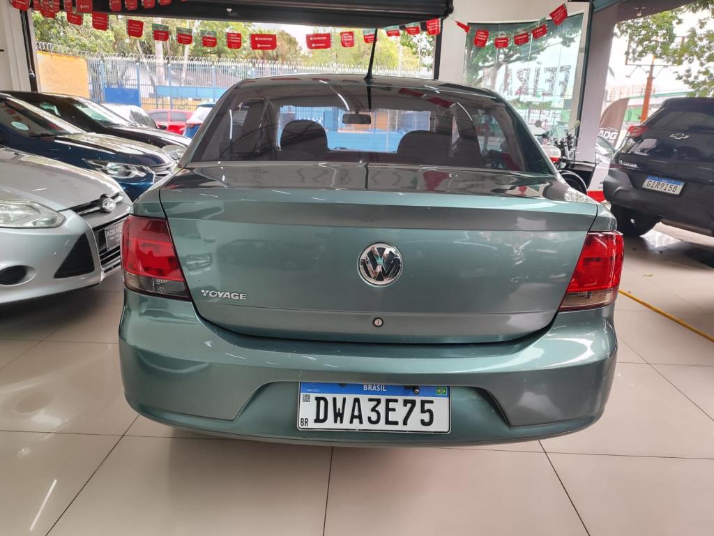 VOLKSWAGEN Voyage - Foto