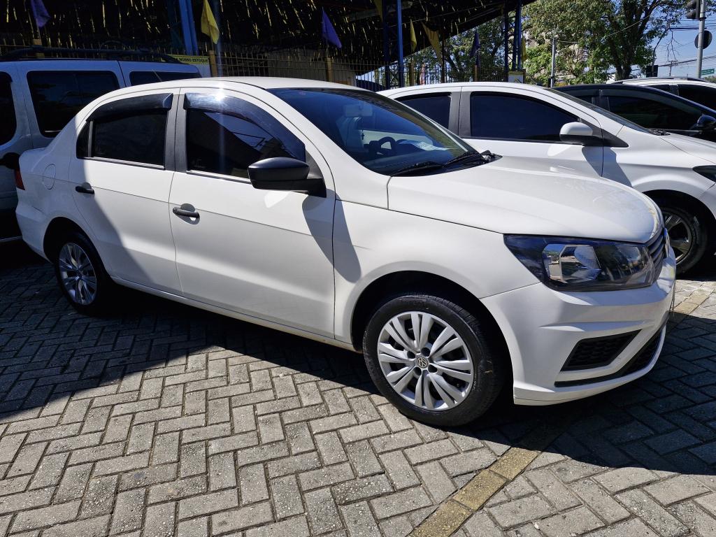 VOLKSWAGEN Voyage - Foto