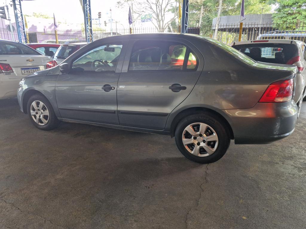 VOLKSWAGEN Voyage - Foto
