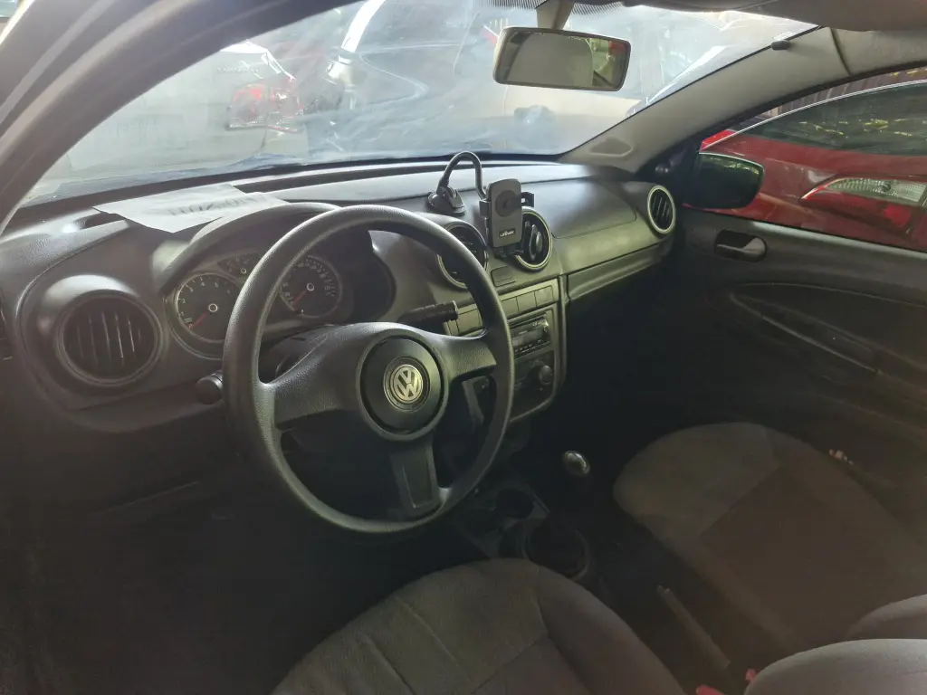 VOLKSWAGEN Voyage - Foto