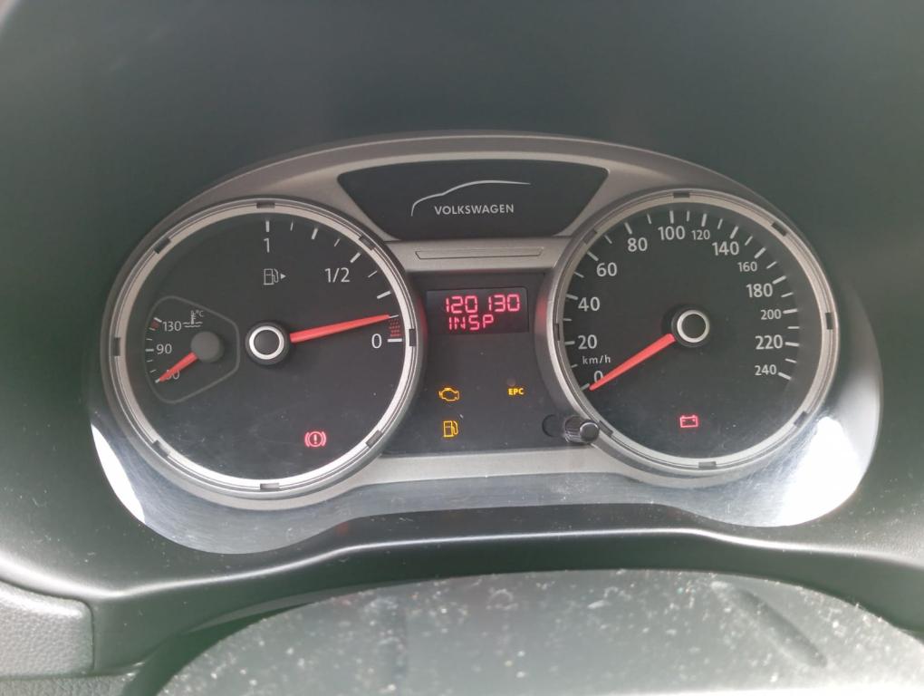 VOLKSWAGEN Voyage - Foto