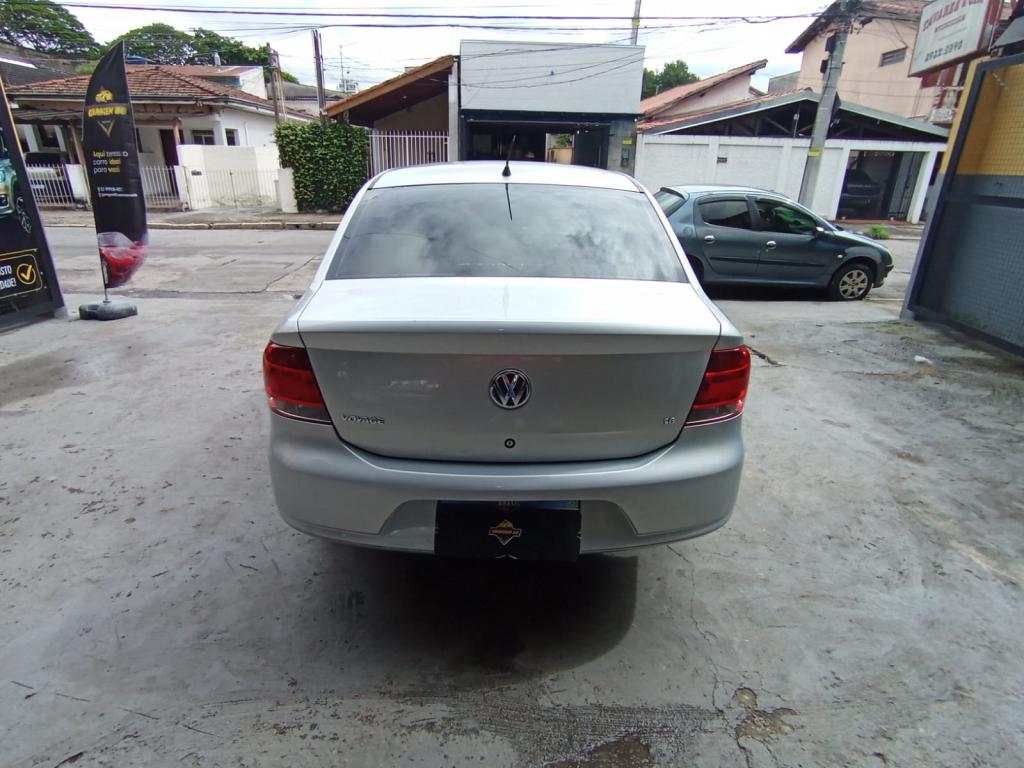 VOLKSWAGEN Voyage - Foto