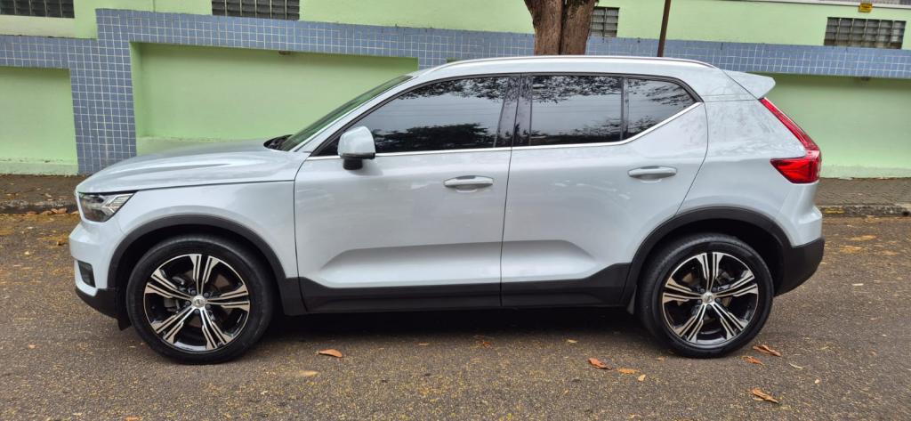 VOLVO XC40 - Foto