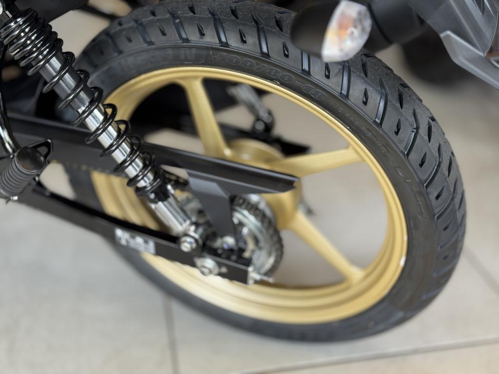 YAMAHA Factor 150 - Foto