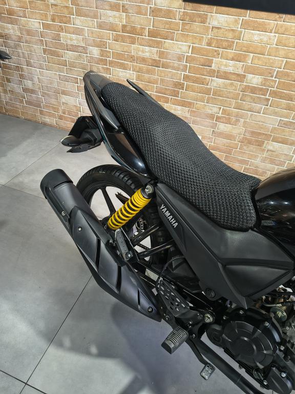YAMAHA Fazer YS 150 - Foto