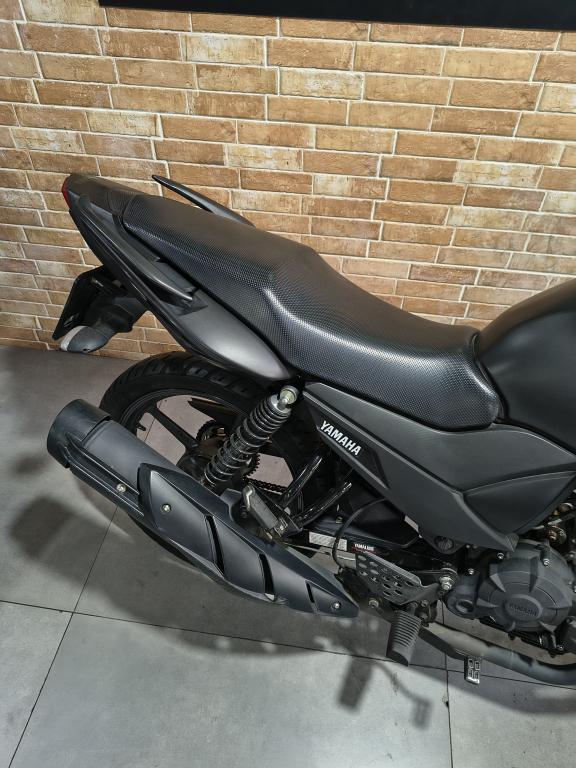 YAMAHA Fazer YS 150 - Foto